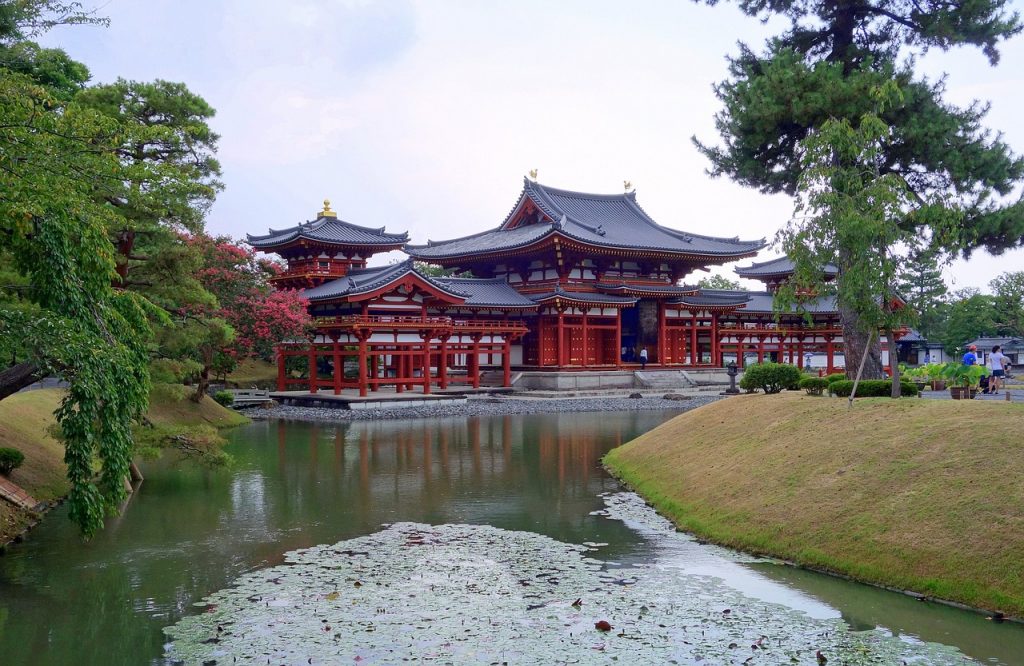 Un templo en Kioto, Japón. 